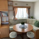 Mobilheim Na Louce 度假居 *